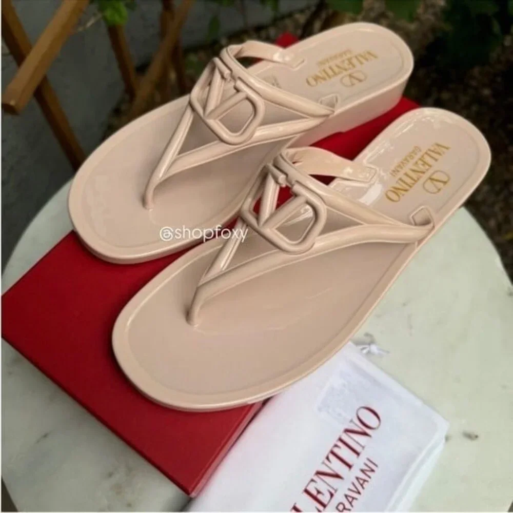 SOLD Valentino Garavani PM Logo Signature Thong Sandals - Picture 1 of 12